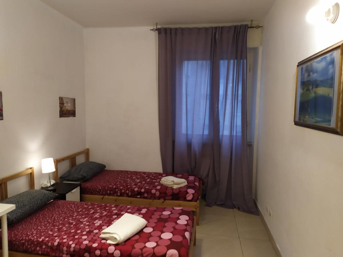Central Station Guest house *