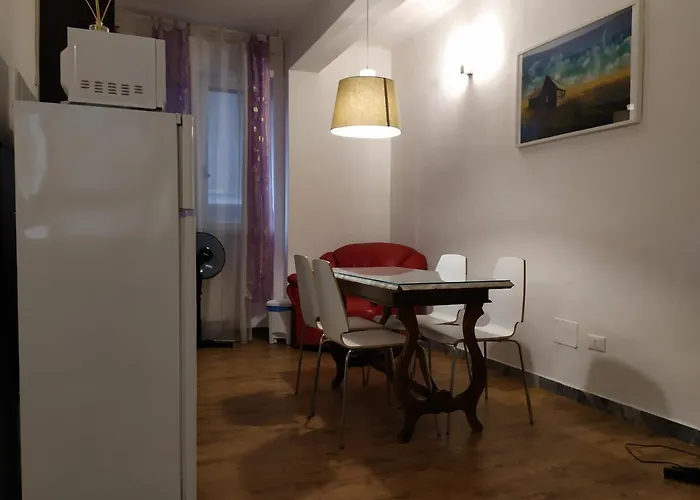 Pisa Central Station Apartment